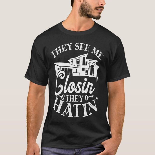 Camiseta Impressão em Segundo Plano Eles Me Veem Fechando E (Frente)