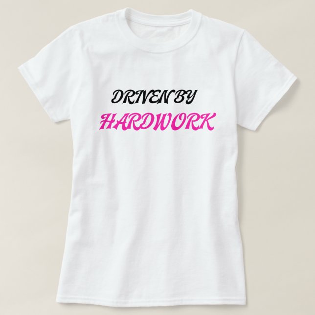 Camiseta Impulsionada Pelo Trabalho Árduo Lindo Casal Combi (Frente do Design)