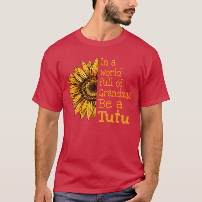 Camiseta In A World Of Grandmas Be Autu Hawaii Hawaiian Gra (Frente)