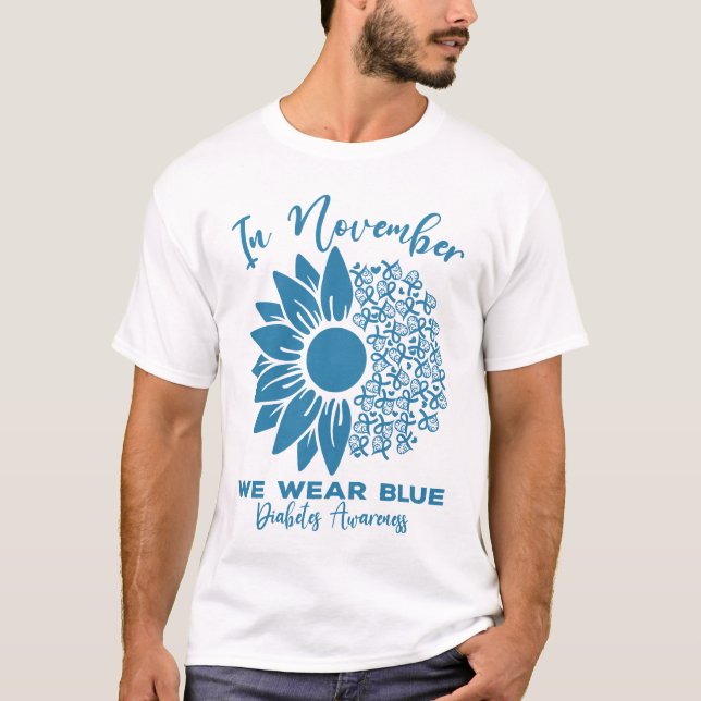 Camiseta In November We Wear Blue Diabetes Awareness Flower (Frente)
