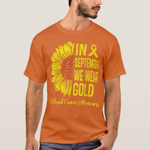 Camiseta In September We Wear Gold Floral Childhood Cancer 