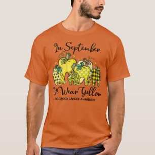 Camiseta In September We Wear Yellow Tooth Pumpkin Childhoo