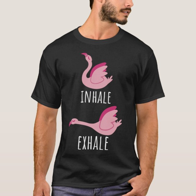 Camiseta Inalar Exalar Flamingo Yoga Meditação Workout Mãe (Frente)