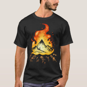 Camiseta Incêndio De Acampamento Com Montanhas Em Acampamen