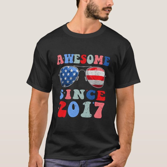 Camiseta Incrível Desde 2017 6 Anos 4 De Julho (Frente)