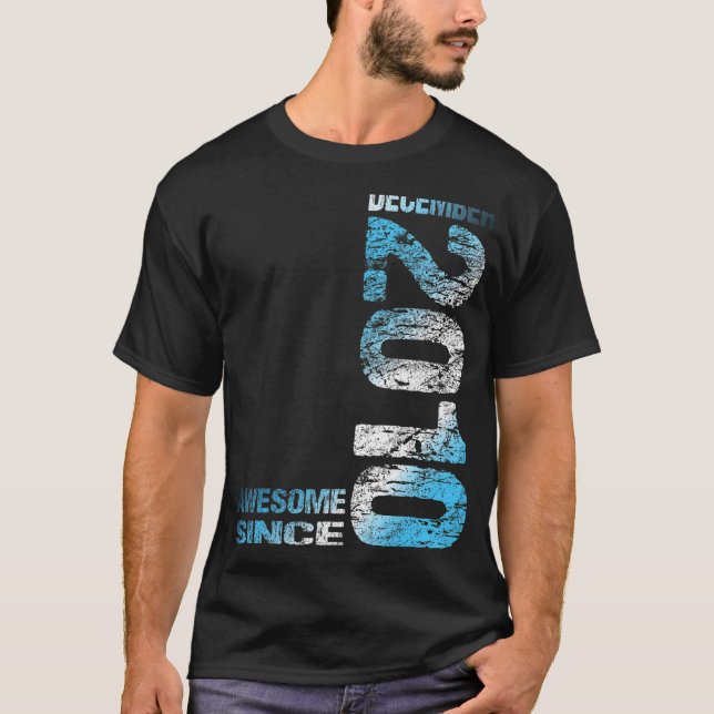 Camiseta Incrível desde dezembro de 2010 13 Nascer de anive (Frente)