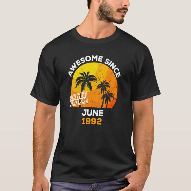 Camiseta Incrível desde junho de 1992 Retro Men & Women Bir (Frente)