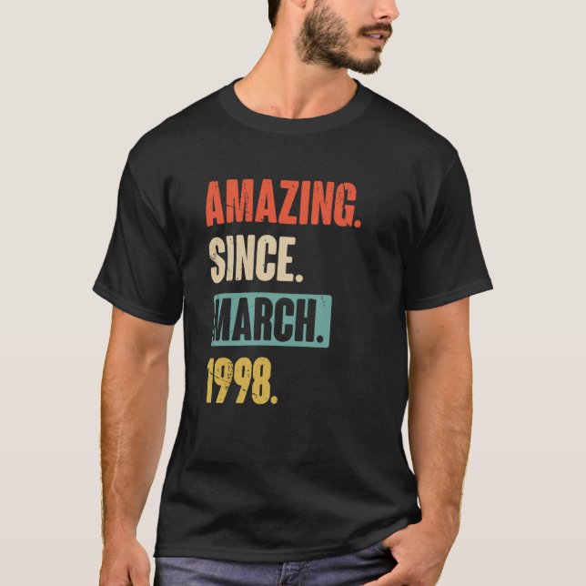 Camiseta Incrível desde março de 1998, 25 de aniversário (Frente)