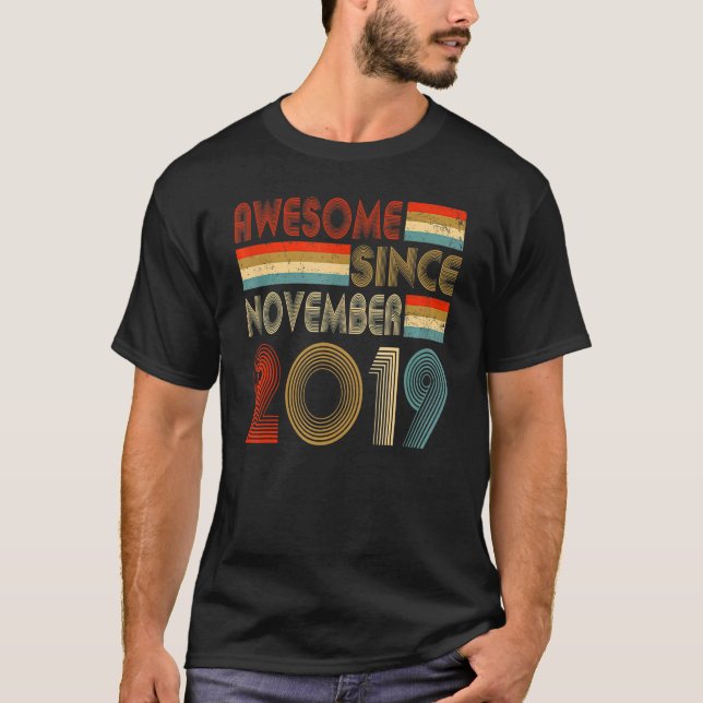 Camiseta Incrível Desde Novembro De 2019 aniversário de 3 a (Frente)