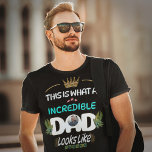 Camiseta Incrível personalização de fotos do Dia de os pais<br><div class="desc">Uma incrível camiseta personalizada de fotos do Dia de os pais Pai diz que este é o aspecto de um incrível Pai. É um presente excelente para dar ao Pai a qualquer momento do ano,  incluindo o Dia de os pais. Personalize com a fotografia dele.</div>