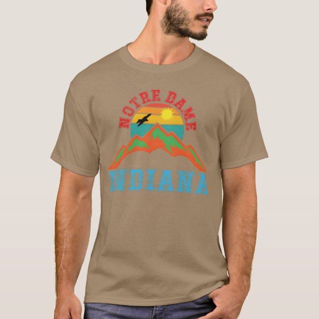 Camiseta Indiana Vacation Souvenir Campingrip friends (Frente)