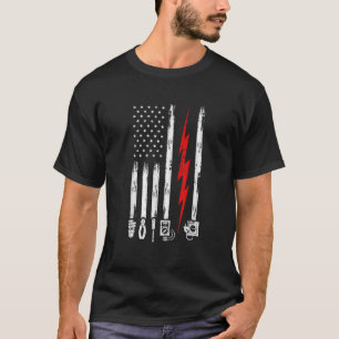 Camiseta Indicador Eletrônico EUA com Ferramentas
