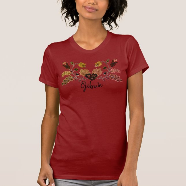 Camiseta Indígenas Ojibwe Flor Vermelho de Cranberry (Frente)