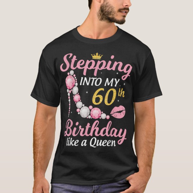 Camiseta Indo Ao Meu 60º Aniversário Como Uma Rainha Feliz (Frente)