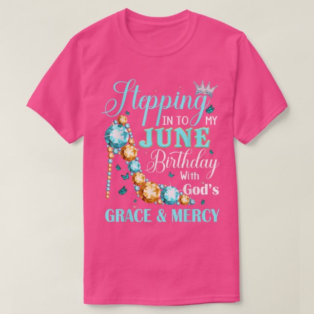 Camiseta Indo Ao Meu Aniversário De Junho Com Deuses Grace  (Frente do Design)