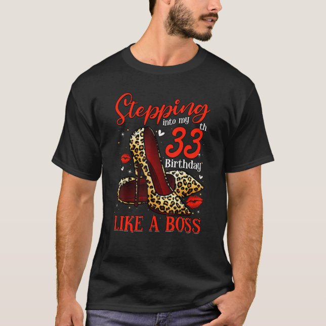 Camiseta Indo Para As Minhas 33 Meninas De Aniversário, 33  (Frente)
