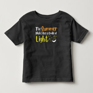 Camiseta Infantil A Noite de Verão tem um sorriso de luz