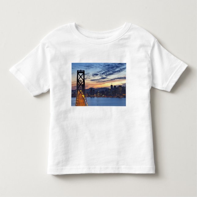 Camiseta Infantil A ponte de Bay da Ilha do Tesouro (Frente)