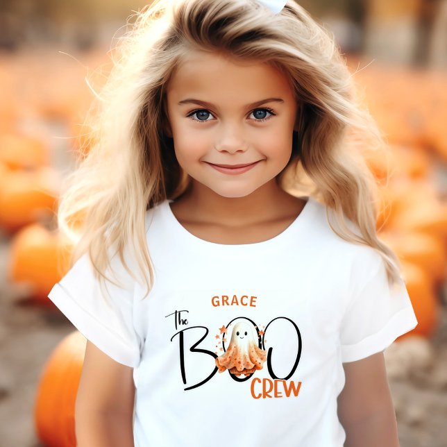 Camiseta Infantil A Tripulação do Boo Nome Moderno do Halloween Todd (The Boo Crew Name Modern Halloween Toddler T-Shirt)