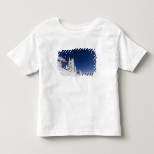 Camiseta Infantil Acção de snowboard no Whitefish Mountain Resort