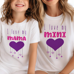 Camiseta Infantil Adoro a minha mãe de corações brilhantes, combinan
