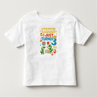 Camiseta Infantil ADVERTÊNCIA Eu Acabei De Virar Três - aniversário