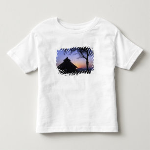 Camiseta Infantil África, Etiópia, região do rio Omo, Pôr do sol sob