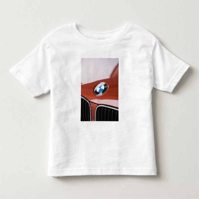 Camiseta Infantil Alemanha, Bayern-Bavaria, Munique. BMW Welt Car 2 (Frente)