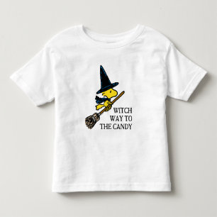 Camiseta Infantil Amendoins Bruxa do Dia das Bruxas de Woodstock