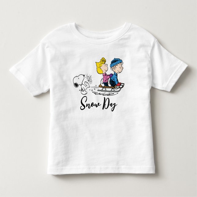 Camiseta Infantil Amendoins | Snoopy, Sally & Linus Sled Riding (Frente)