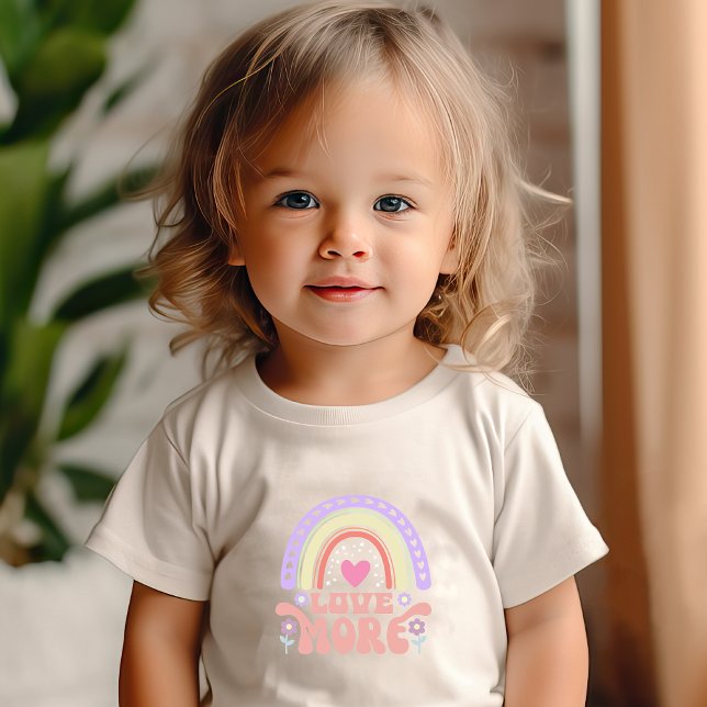 Camiseta Infantil Amor Mais arco-íris (Criador carregado)