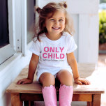 Camiseta Infantil Apenas Criança Expirando Irmã Rosa Engraçada<br><div class="desc">Personalize esta engraçada t-shirt de anúncio do bebê "Only Child - Expires" com o seu mês de vencimento do novo bebê.  Cor rosa-claro e cinza de carvão - muitas opções de estilo,  tamanho e cor de camisa disponíveis.</div>
