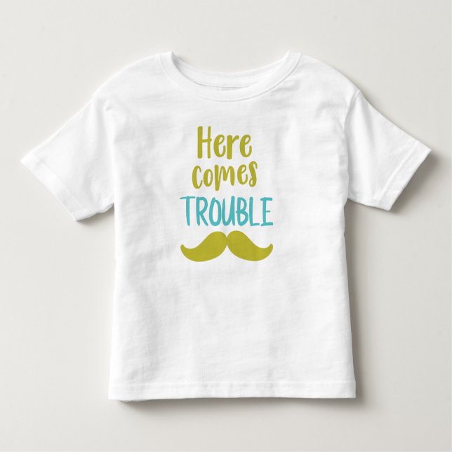 Camiseta Infantil Aqui Vem Problema, bigode, bigode (Frente)