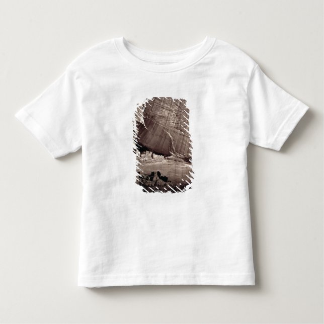 Camiseta Infantil As antigas ruínas do Canyon de Chelle, 1873 (Frente)