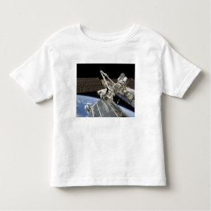 Camiseta Infantil Astronautas executam uma série de tarefas