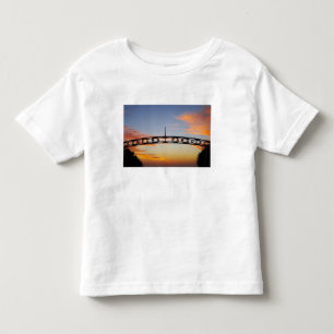 Camiseta Infantil Austrália, Queensland, Gold Coast, Nascer do Sol,