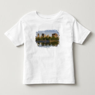 Camiseta Infantil Bacia de Bonsecours no porto velho de Montreal