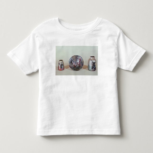 Camiseta Infantil Bacia e vasos, c.1890 (Frente)