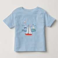 Barcos à vela, gaivotas, ondas do oceano