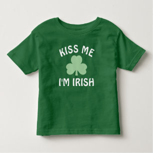 Camiseta Infantil Beije-Me Im Dia de São Patrício Verde Irlandês Sha
