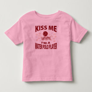 Camiseta Infantil Beije-me que eu sou um jogador do pólo aquático