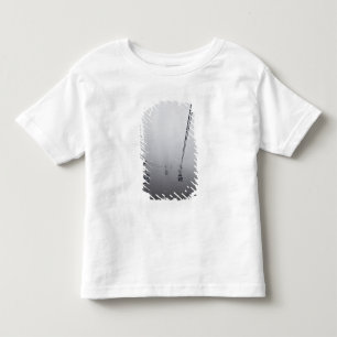 Camiseta Infantil Cable Car Ngong Ping em nevoeiro espesso