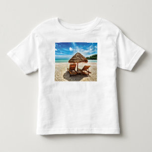 Camiseta Infantil Cadeiras de descanso na praia almofada