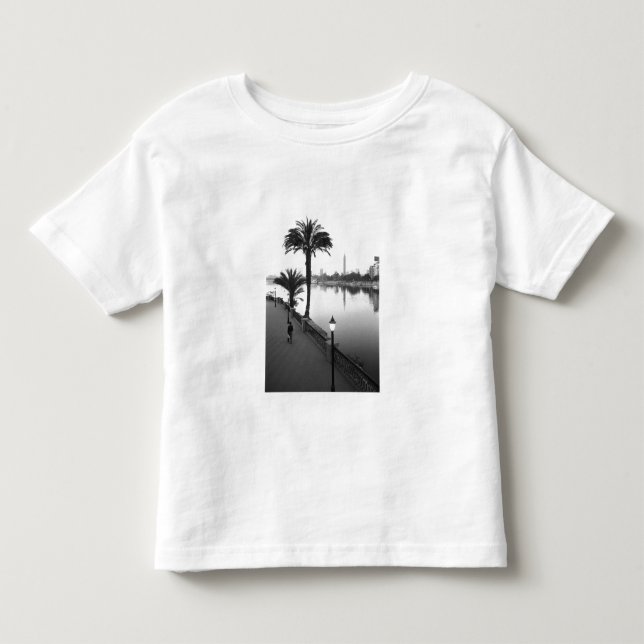 Camiseta Infantil Cairo Egito, ao longo do rio Nilo (Frente)