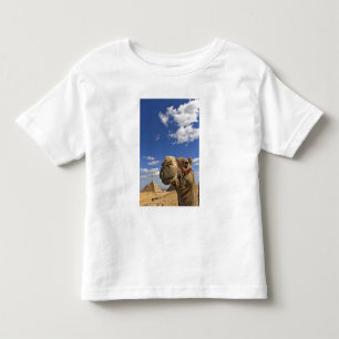 Camiseta Infantil Camelo em frente às pirâmides de Gizé, Egito,