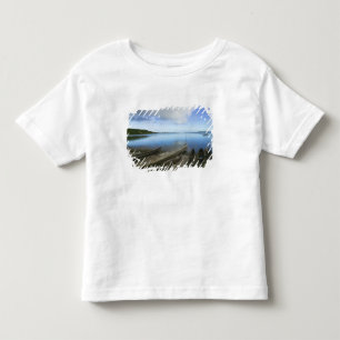 Camiseta Infantil Canôas na praia, Antananarivo, Madagascar