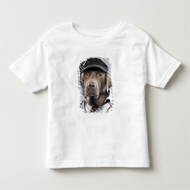 Camiseta Infantil Cão na camisola e no boné (Frente)
