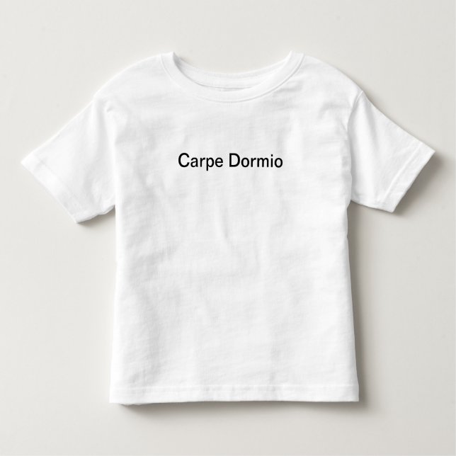 Camiseta Infantil Carpe Dormio (apreenda a sesta) (Frente)