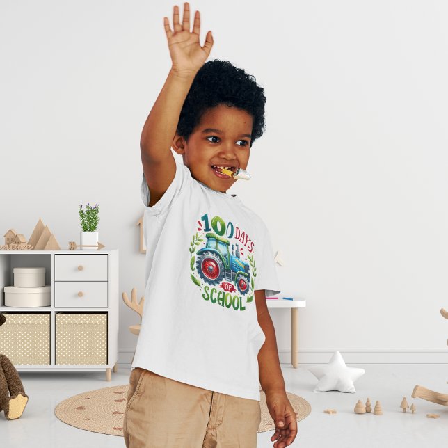 Camiseta Infantil Celebração de 100 Dias de Trator Escolar (Criador carregado)