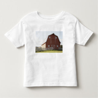 Camiseta Infantil Celeiro na paisagem rural